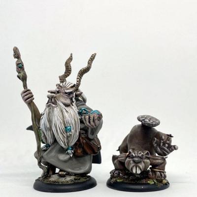 Filid & Damba Tabletop +